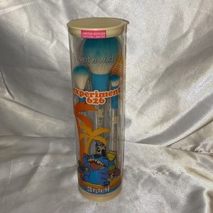 Wet n Wild Experiment 626 brush set
